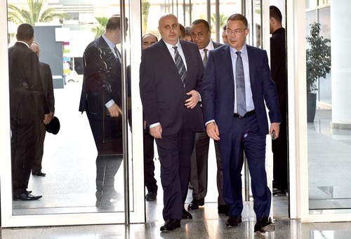رئيس الاتحاد العربي: نود الاستفادة من خبرة الجامعة وجوائزنا الأعلى في إفريقيا وآسيا