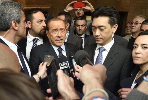 برلسكوني يرمي المنشفة ويبيع AC MILAN للصينيين بصفقة قدرت بـ 788 مليون دولار