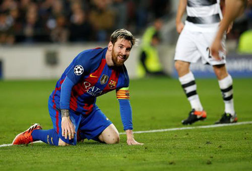 برشلونة يستعيد ميسي أمام إشبيلية