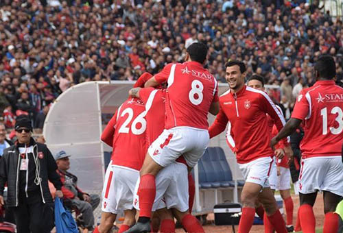 علي بومنيجل يشرف على تدريب النجم الساحلي