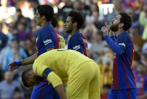 برشلونة يُغرق "غواصة فياريال" برباعية.. وميسي يرفع غلة أهدافه إلى 51 هدفا في كل المسابقات
