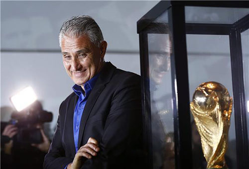 مدرب البرازيل يفتح الباب أمام الوجوه الجديدة في المونديال