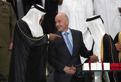 رئيس اتحاد الكرة السعودي يدشن موقع الاتحاد بحضور إنفانتينو