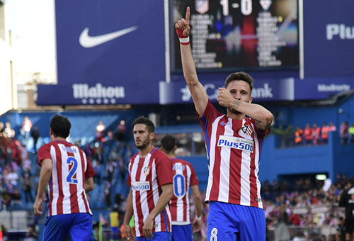 أتلتيكو مدريد ينجو من إيبار ويعزز المركز الثالث