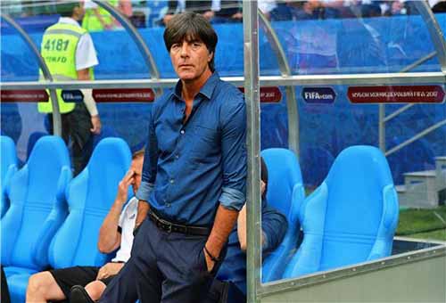 مدرب ألمانيا يبدي رأيه في تقنية الفيديو