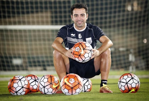 تشافي: برشلونة نام واعتقد أن السفينة ستبحر وحدها.. عليه العودة للطريقة "الأرثوذوكسية"