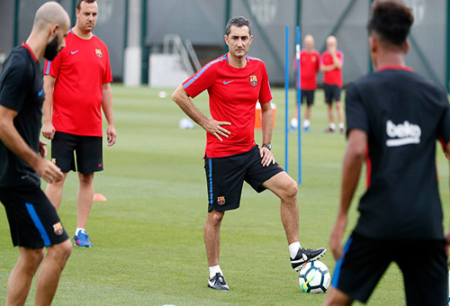 برشلونة يفقد جهود فيرمايلين وجوميز أمام شابيكوينسي