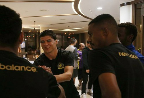 لكرو ينضم لمعسكر النصر السعودي بتركيا