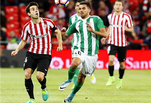 سيبايوس.. أحدث المنضمين للصراع بين ريال مدريد وبرشلونة