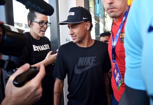 رابطة الدوري الإسباني تفسد فرحة الـ PSG وترفض استلام قيمة الشرط الجزائي الخاص بتعاقد نيمار