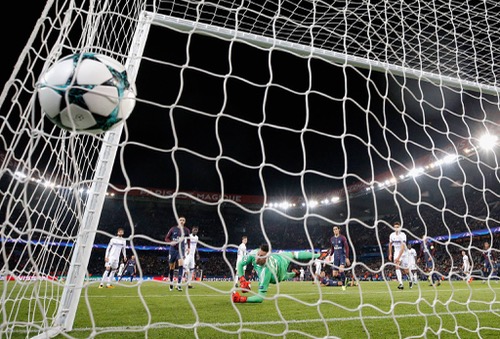 أولمبياكوس يفرض التعادل على برشلونة ويوفنتوس ينجو من كمين سبورتينغ بدوري الأبطال