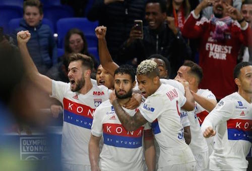 ليون يستهل مشواره بالدوري الفرنسي بفوز على أميان
