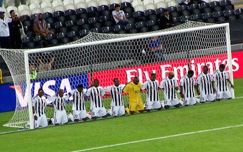 مازيمبي يحقق فوزاً صعباً في ذهاب نهائي كأس "الكاف"