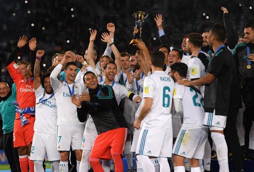 رونالدو يقود ريال مدريد للتويج بلقب كأس العالم للأندية بفوزه على غريميو البرازيلي في النهائي