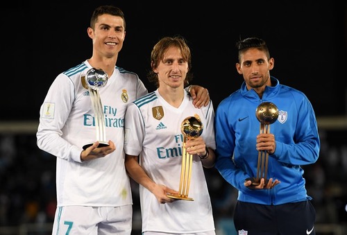 كريستيانو رونالدو يعادل رقم بيليه كأفضل هداف في تاريخ مونديال الأندية