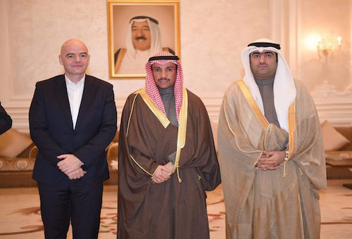 إنفانتينو يعلن رفع الإيقاف عن الكويت