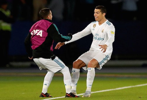 رونالدو يكسر رقم غيغز في دوري أبطال أوروبا