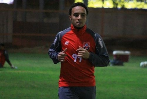 الرائد السعودي يعلن تعاقده رسميا مع عصام الراقي