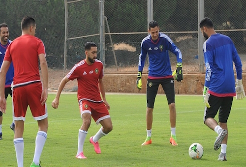أووك وكشاني يغادران مقر إقامة المنتخب الوطني