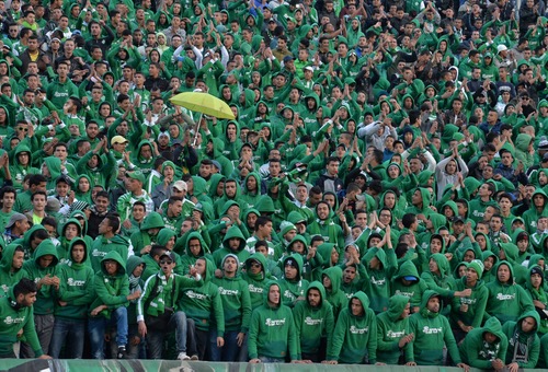 "الجراد" يَزحف نحو "نواذيبو" برًا وجوًا.. وتوجيهاتٌ عبر "الفايسبوك" لسلامة الرّحلة‎