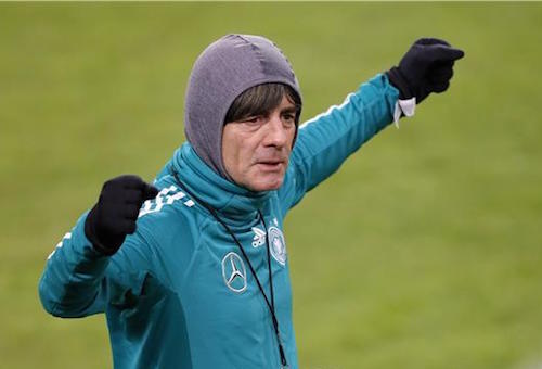 رسميًا.. لوف مستمر مع ألمانيا حتى عام 2022