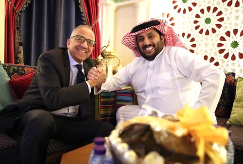 تركي آل شيخ يستقبل رئيس اتحاد الكرة الأمريكي ويُدَون: مِلف قوي لتنظيم كأس العالم