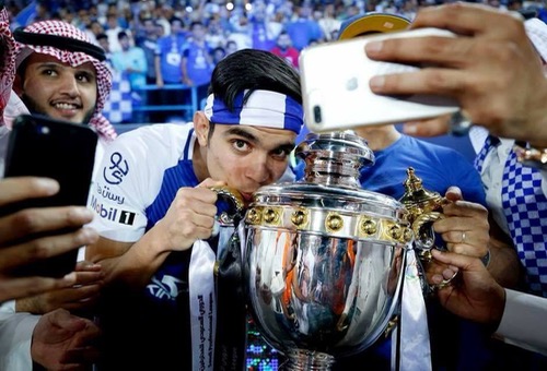 الهلال السعودي يتخلى عن بنشرقي.. والجمهور بين "حرام" و"روح.. أقرب طيارة"