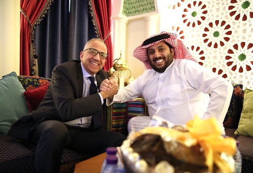 بعد "معاداته" لـ"موروكو 2026".. حركة مستفزة تدخل آل الشيخ في "حرب" مع جماهير الهلال