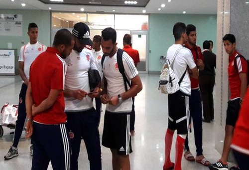 رِحلة الوداد تتوقّف في ليبروفيل لعدم حُصول الطائرة على رخصة الإِقلاع نحو جنوب إفريقيا