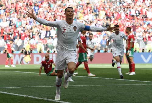 رونالدو "يَسرق" الفوز للبرتغال ضد "الأسود" بهدف غادر يُقصي المنتخب من المونديال‎