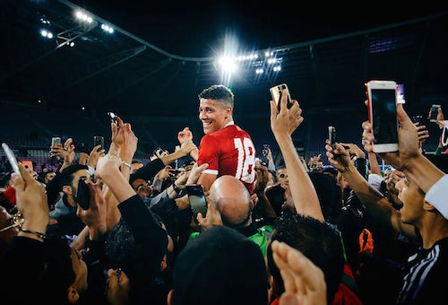 صحف الاثنين: المنتخب مهدد بعدم اللعب في أوروبا بسبب اقتحام جماهيره أرضية ملعب "جنيف"