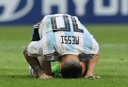 ميسي يرحل عن روسيا بدون بصمة