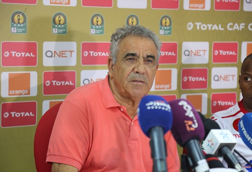 البنزرتي: علينا التأقلم مع أسلوب لعب بدون مهاجم.. ومدرب حوريا كوناكري: التحكيم مؤثر جدا