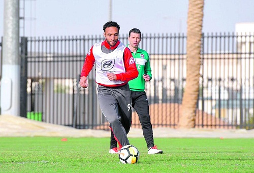 الجيش الملكي يرفُض الراقي واللاعب يَبحث عن فريقٍ في الدوري المَغربي دون الالتِفات للرجاء