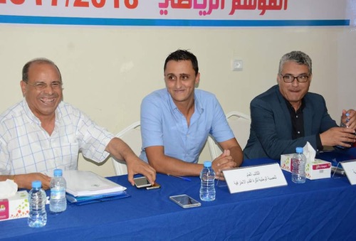 الريف الحسيمي يغيّر جِلده وينتظر مُوافقة أزيد من 10 لاعبين مجرّبين يقودون الفرِيق في المَوسم الجديد