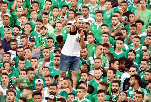 بَعد "شغب" مُباراة "الكاف".. فصائِل الرجاء تَلتئم لتذويب الخِلافات وتتّخذ إجراءاتٍ لتنظيم "الفيراج"