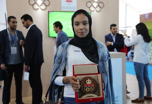 خولة أوحماد "الكاراتيكا" من دَرجة "ضابط".. تحلم بخطف مِيدالية في "طوكيو2020"