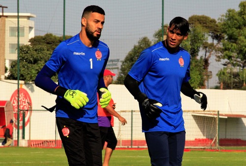 الوداد يُنزل الحارس خَروبي للفريق الرديف ويستدعيه رفقة الأصباحي أمام اللجنة التأديبية