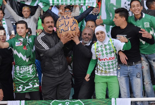 صُحف الاثنين: 15 ألف درهم مداخيل الدفاع الجديدي من بيع 1000 تذكرة للجمهور أمام اتحاد طنجة!
