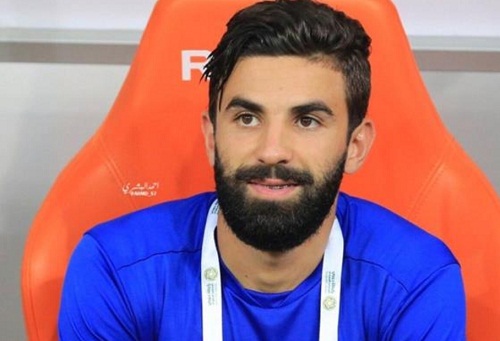 نادِ إماراتي يُفاوض النصر لضمِّ فوزير.. واخْتلاف حول صِيغة العقد بين الإِعارة والشرَاء