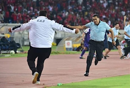 "السطايفية" يُطالبون الطاوسي بالكأس الثالِثة.. ومباراة الأهلي "تاريخية" في مَسار المدرّب