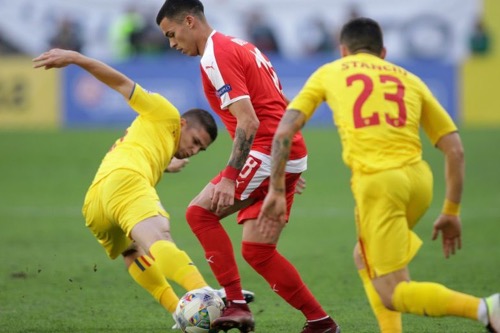 رومانيا تتعادل سلبيا مع صربيا بدوري أمم أوروبا
