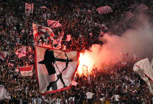الزمالك يلجأ لكاس بسبب لقب نادي القرن