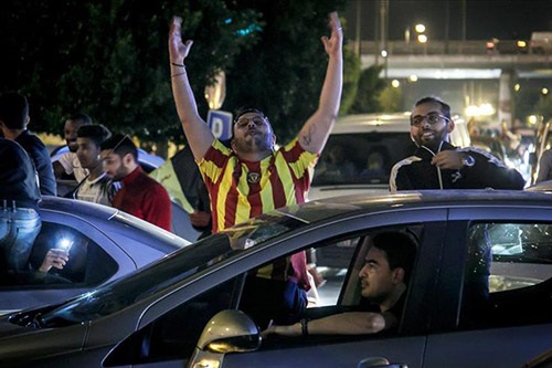 إصابة 12 شخصا بحادث دهس في احتفالات الترجي
