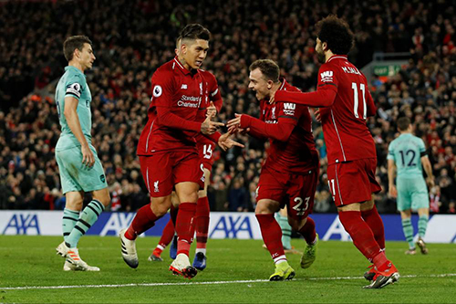 ليفربول يمطر شباك أرسنال بخماسية ويعزز صدارته للدوري الإنجليزي