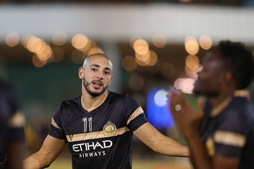 أمرابط يحصد ثمار تألقه أمام الهلال بديربي الرياض ويحصد جائزة الدوري السعودي