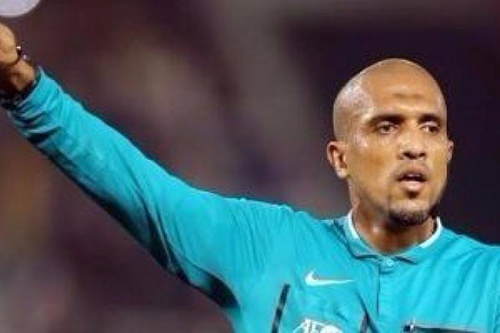 طاقم تحكيم عماني لمباراة الرجاء و الإسماعيلي