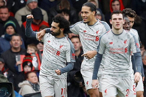 صلاح يقود ليفربول للصدارة بهاترك على بورنموث