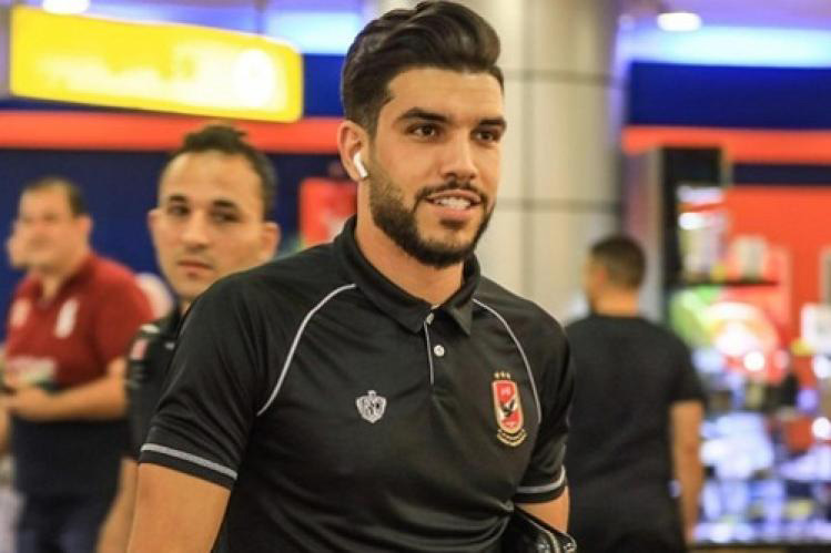 أزارو يستعِيد عافيته بعد شهرٍ من الإصابة ويَغيب عن المباراة القارية للأهلي