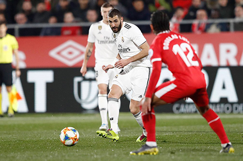 ريال مدريد يقهر جيرونا بثلاثية ويكمل أضلاع المربع الذهبي لكأس ملك إسبانيا
